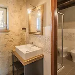 Διαμέρισμα Arpuse, Relax Nelle Langhe - Barolo, With Pool